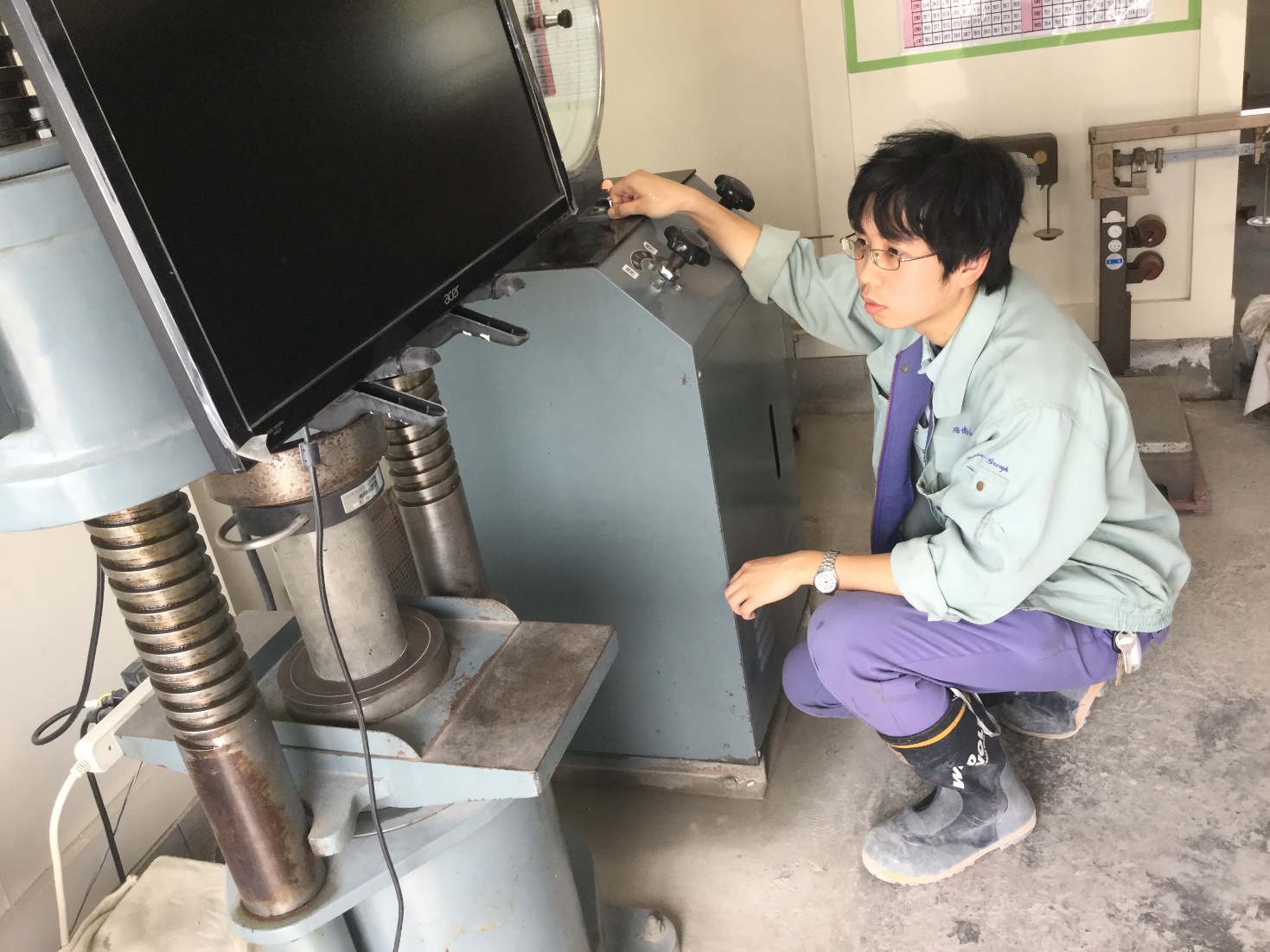 新卒採用総合職募集！コンクリートを通じて地域のインフラを支えるやりがいのある仕事をお任せします！【移